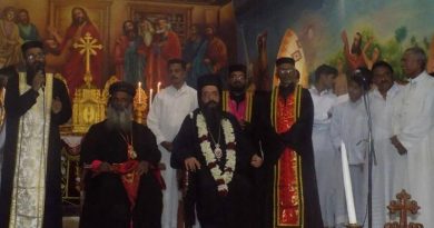 Archbishop_Makarios_at_Niranam
